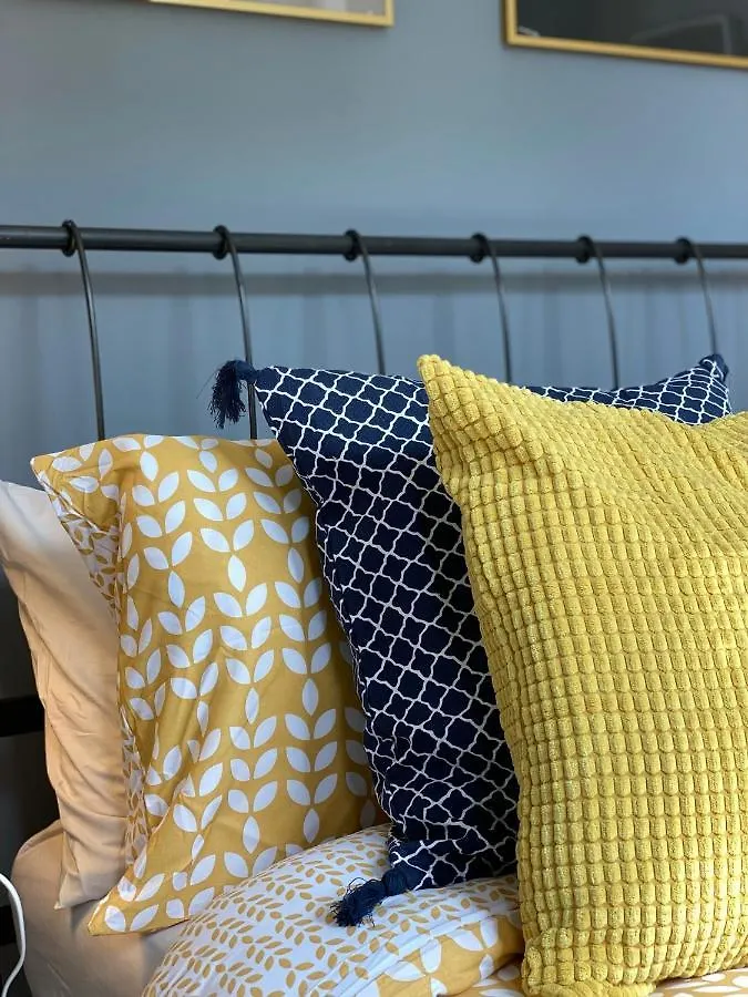 Trendy Stylish Apartment! - 5 Minute Walk To The Best Beach! - Great Location - Parking - Fast Wifi - Smart Tv - Newly Decorated - Sleeps Up To 6! Close To Bournemouth & Poole Town Centre & Sandbanks Velká Británie